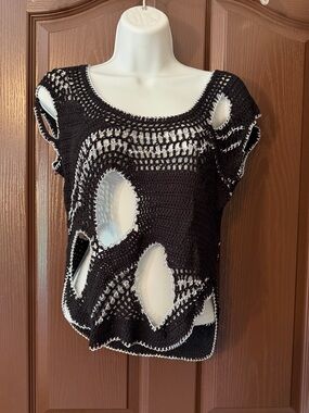 bebe Black Crochet Cutout Tunic Top with solver chain Trim
